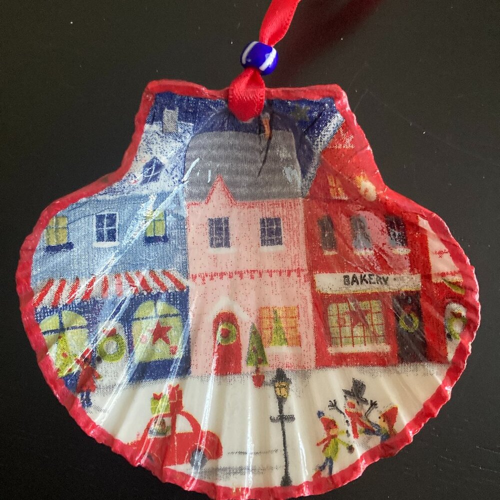 Handmade Christmas Ornament - Decoupaged Scallop Shell